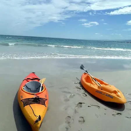 Сasa de vacaciones Mediterranean Beach House Bruiet